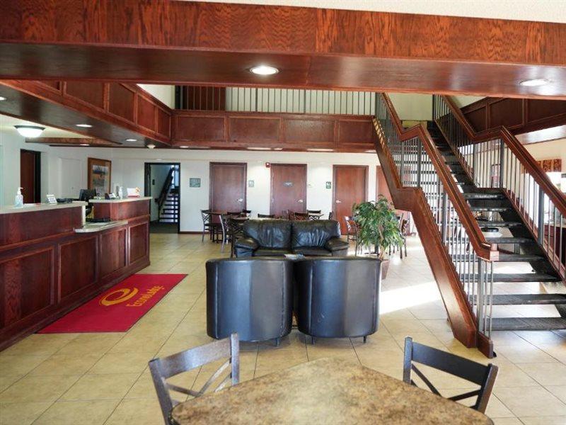 Econo Lodge Inn & Suites Kearney Ngoại thất bức ảnh