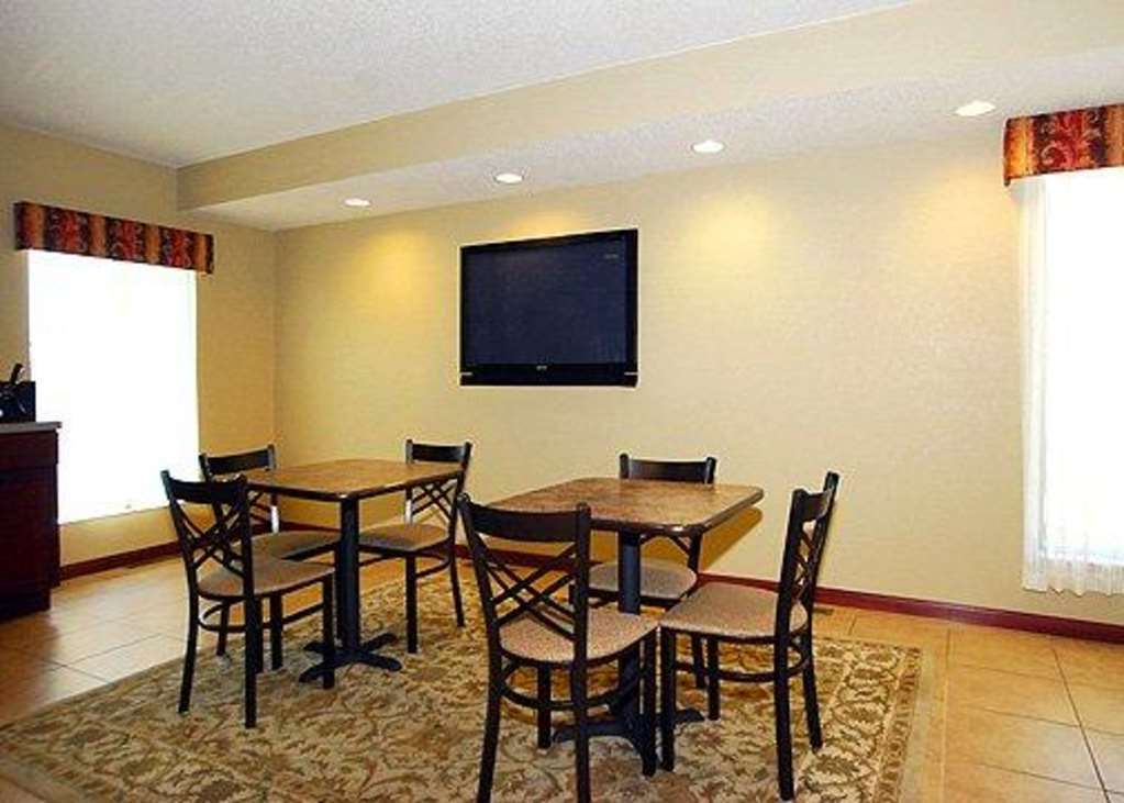 Econo Lodge Inn & Suites Kearney Nhà hàng bức ảnh
